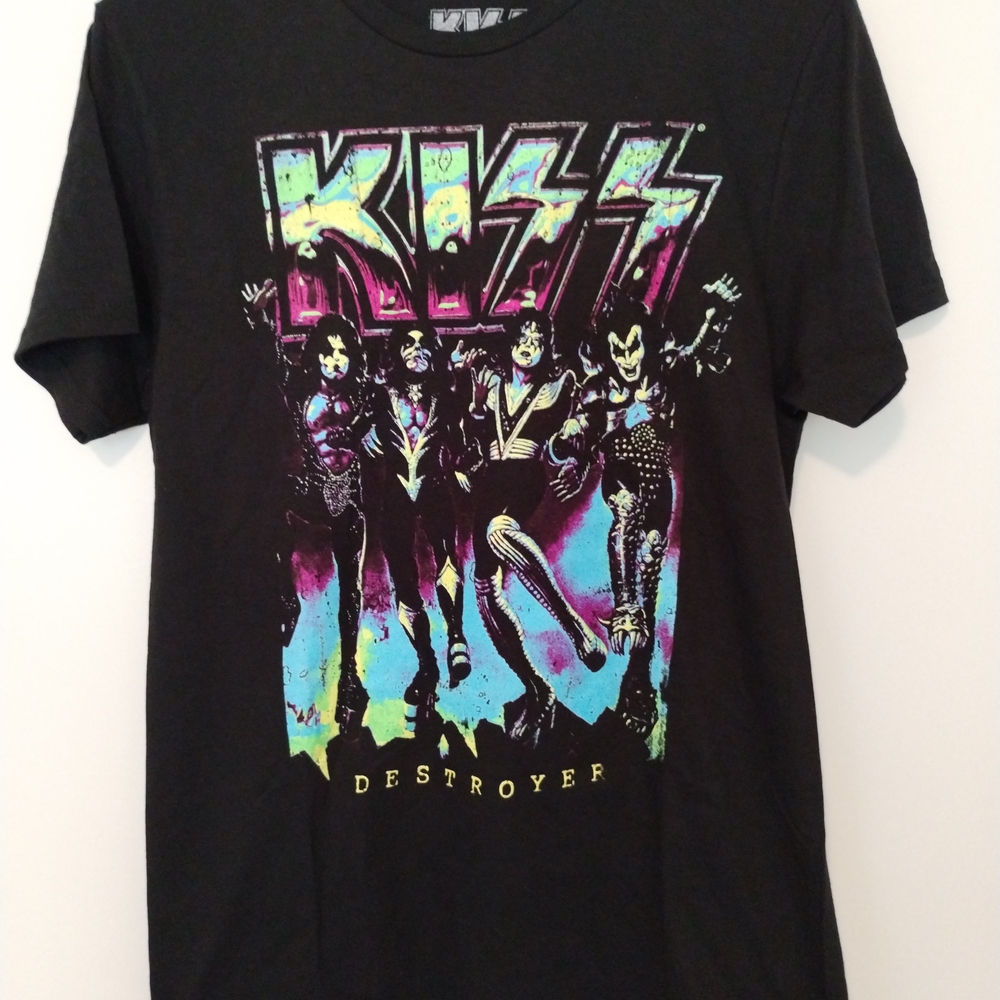 Kiss Black Graphic Tee with Multicolor Design